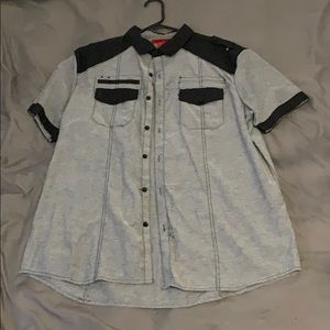 Short sleeve button up
